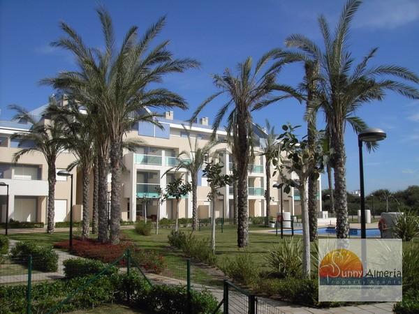 Luxuriöse Apartment zu vermieten in Av. Cerrillos  86 (Roquetas de Mar)