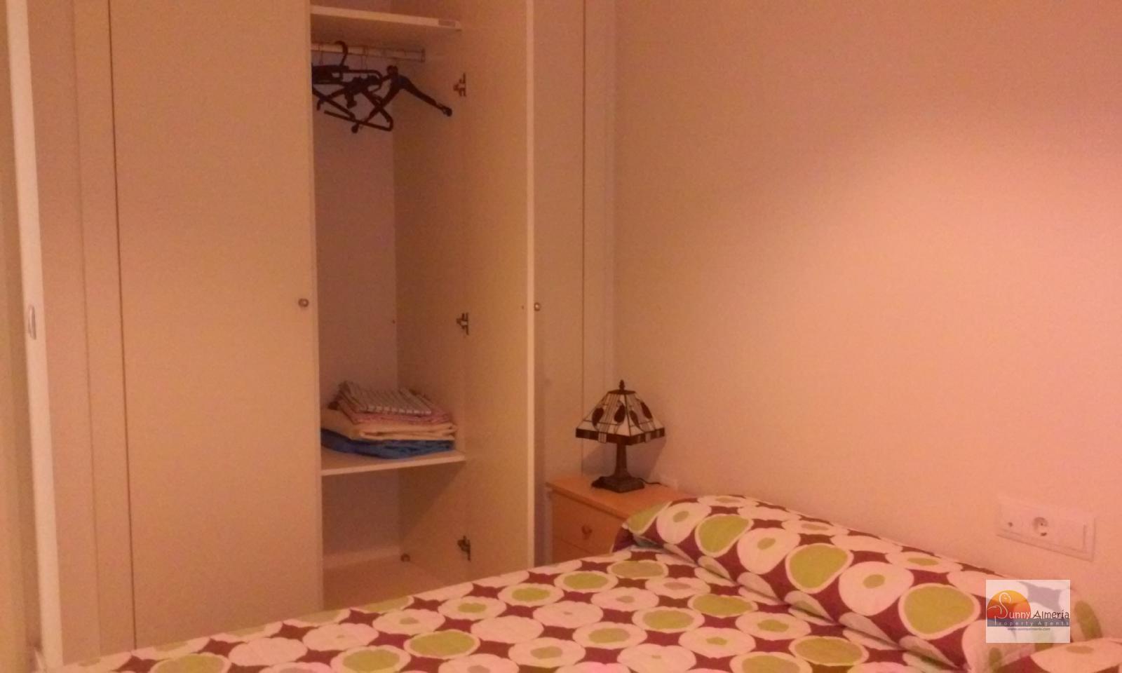 Petit Appartement de Luxe en location à Carretera Ciudad de Cadiz 1A (Roquetas de Mar), 950 €/mois
