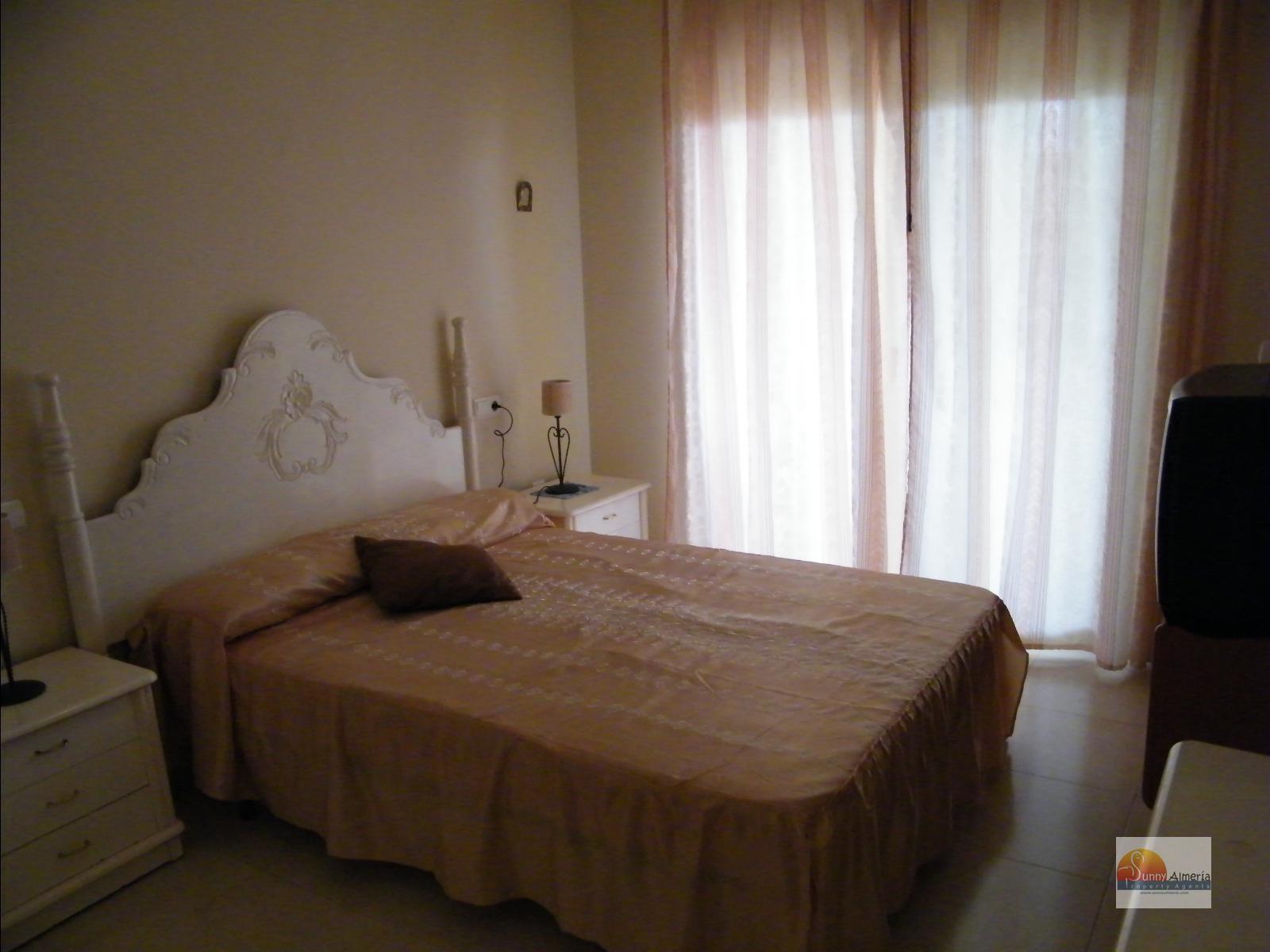 Appartamento de Lusso in affitto a Calle Fosforito 4 (Roquetas de Mar), 900 €/mese (Stagione)