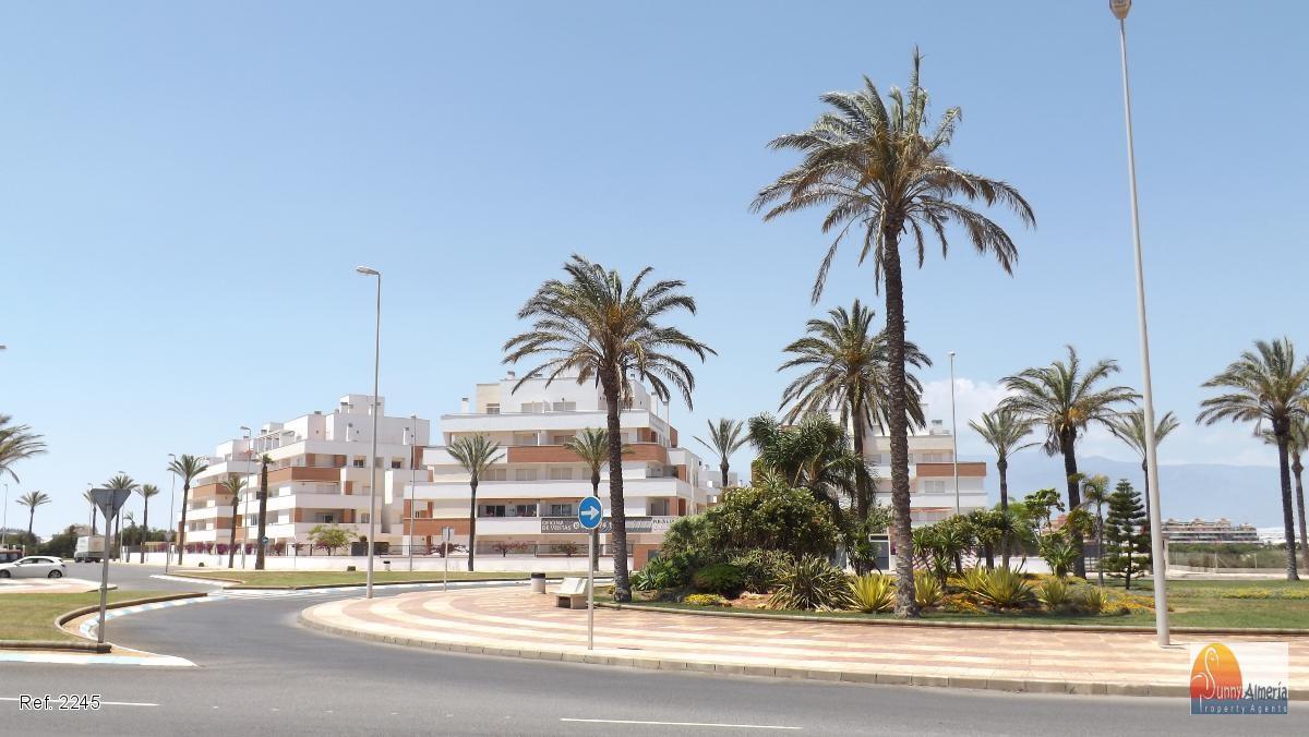Apartamento en alquiler en Carretera Ciudad de Cadiz 1A (Roquetas de Mar), 800 €/mes