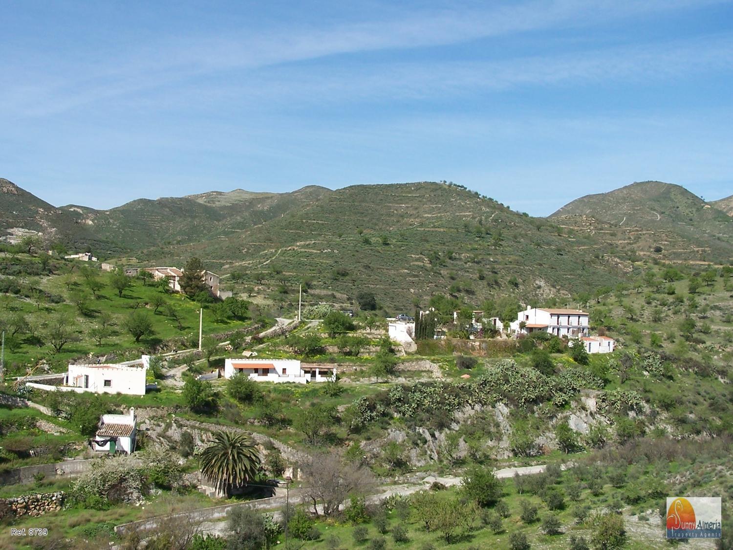 Country Properties for sale in Lubrín, 450.000 €