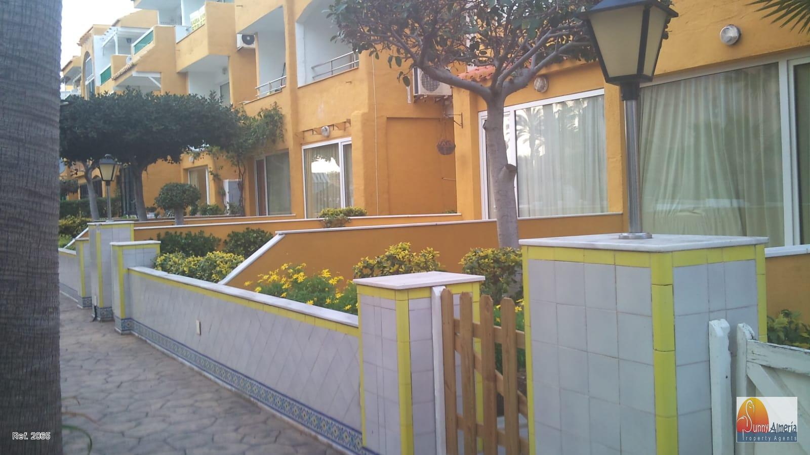 Lejlighed udlejes på lang tid I Avenida Entremares 112 (Roquetas de Mar), 700€/måned