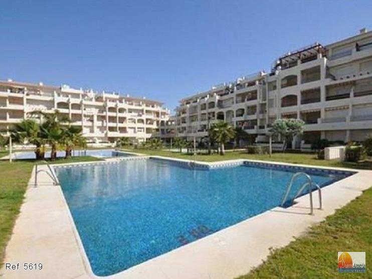 Appartamento de Lusso in affitto a Roquetas de Mar, 950 €/mese