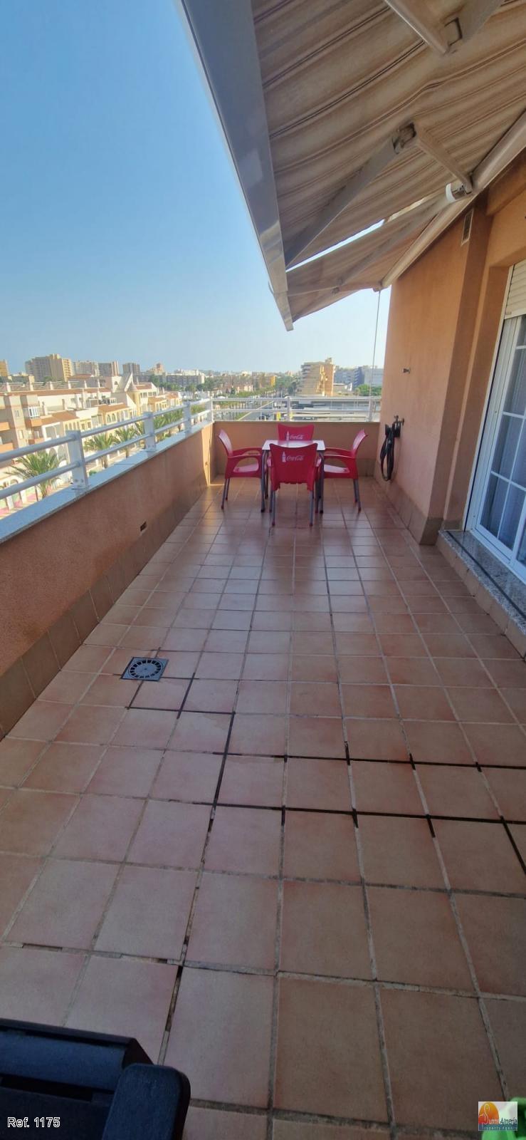 Apartamento en alquiler en Avenida  Sabinal 1 (Roquetas de Mar), 650 €/mes
