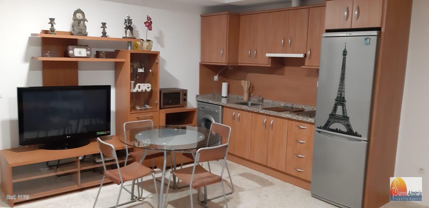 Petit Appartement en location à Avenida  Sabinal 1 (Roquetas de Mar), 650 €/mois