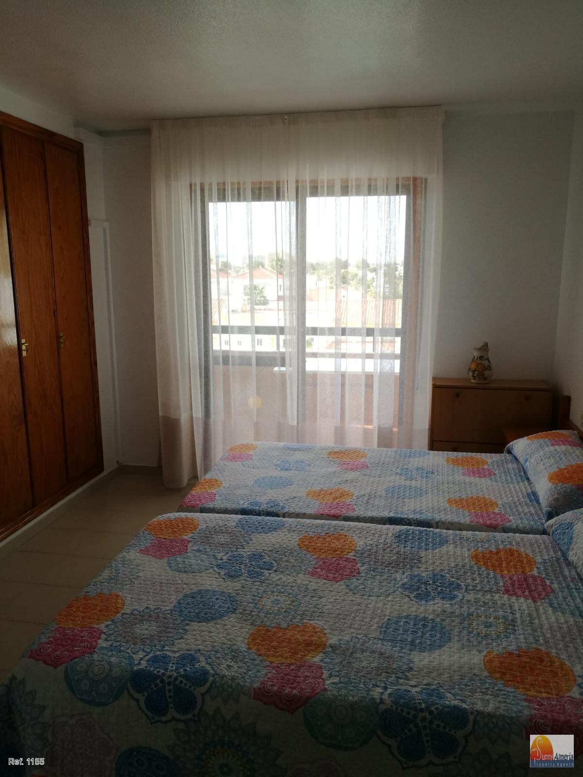 Apartamento de vacaciones en Calle Americo Vespucio 0 (Roquetas de Mar), 550 €/mes