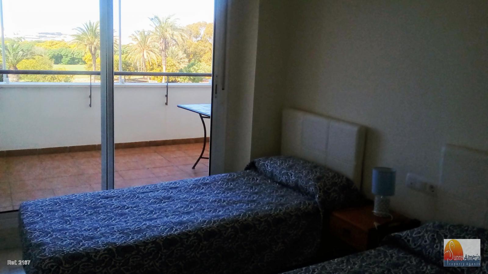 Apartamento en venta en Carretera Ciudad de Cadiz 1A (Roquetas de Mar), 165.000 €