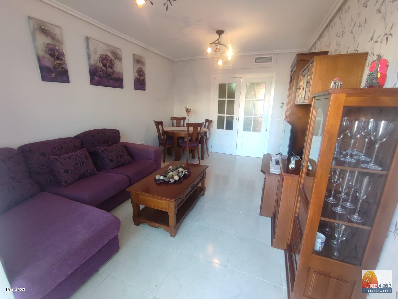 Luxury Apartment for rent in Calle Fosforito 4 (Roquetas de Mar), 950 €/month (Season)